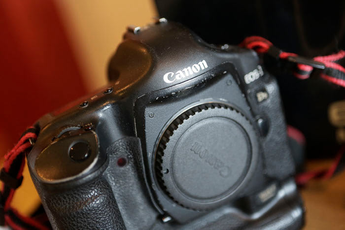 My Canon 1ds Mk2 subject of review by Page One Corporate and Editorial photographers in Nottingham 