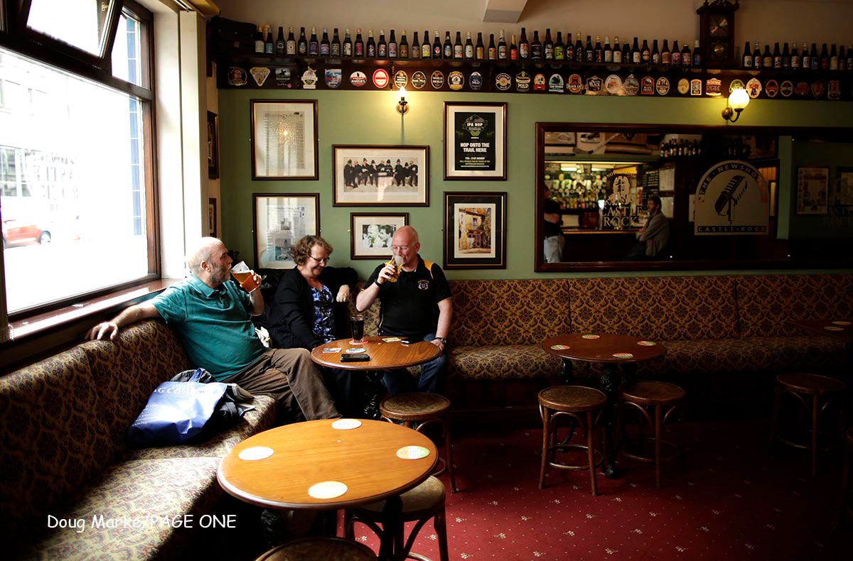 Mcc0064596. Sunday Telegraph. The Newshouse pub in Nottingham city centre. For Historic England piece. Doug Marke/Page One